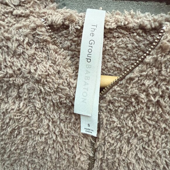 Aritizia Matching Sweatsuit - designed by The Group - Picture 3 of 7